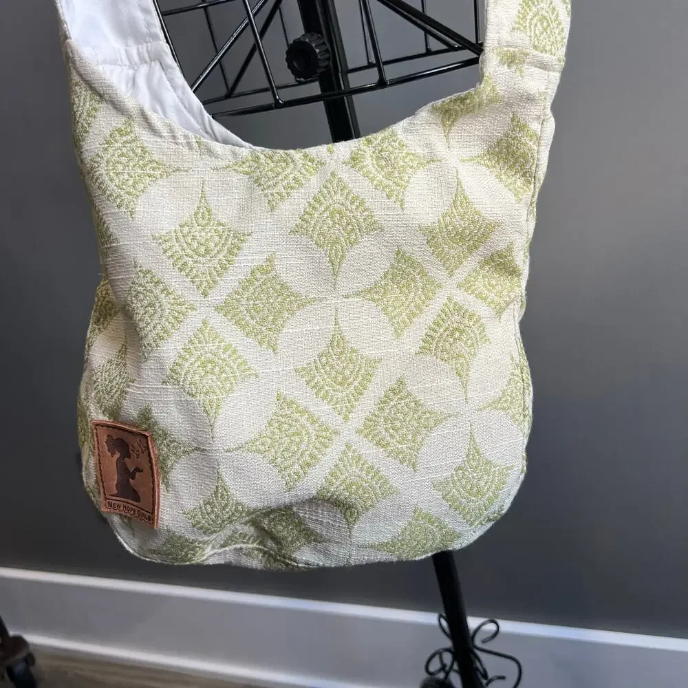 New Hope Girls Green Leaf Motif Hobo Tote and Pouch